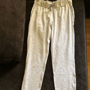 GREAT USED CONDITION LULULEMON PANTS